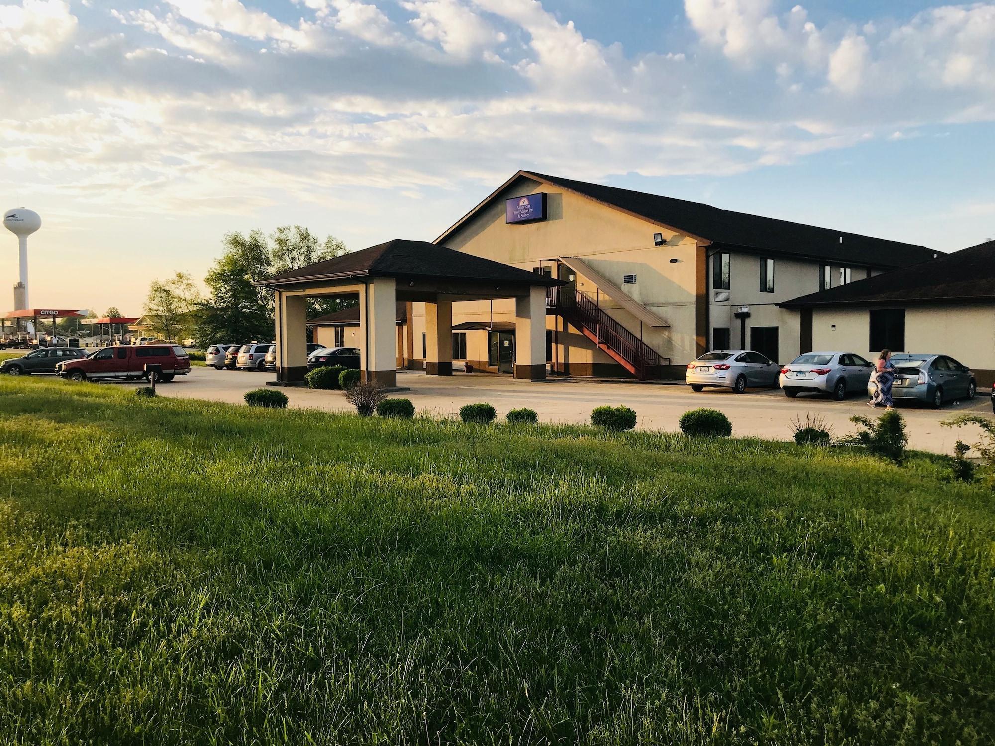 Pinckneyville Inn And Suites Exterior photo